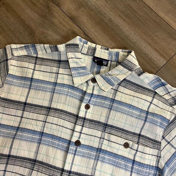 Patagonia Blue Athletic Casual Buttonup Men Medium Bin E-27 - Picture 2 of 6